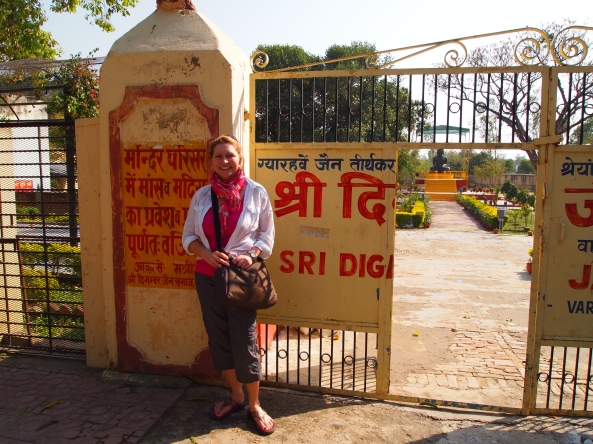 Jayne at the gate of Sri Digamber